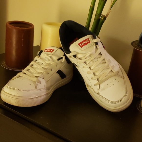 levis white leather shoes
